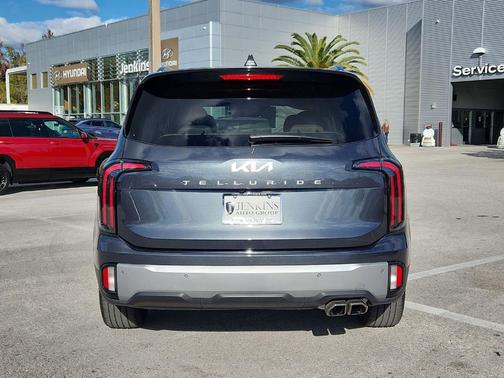 2023 Kia Telluride SX