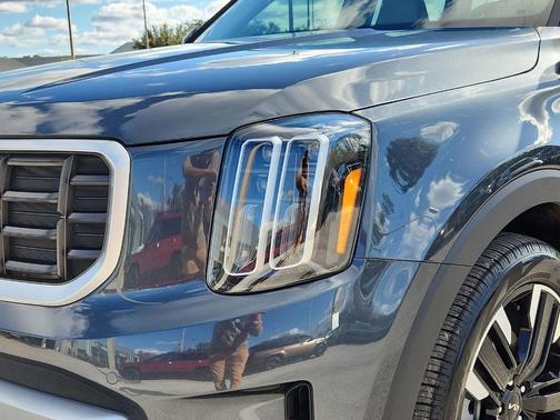 2023 Kia Telluride SX