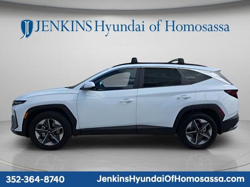White Pearl 2026 Hyundai TUCSON SEL