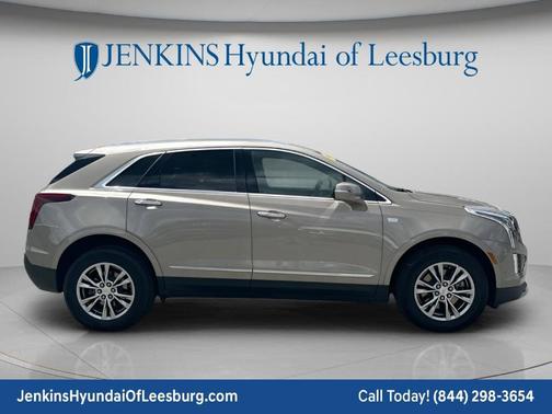 Latte 2023 Cadillac XT5 Premium Luxury