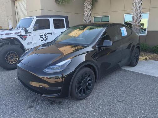 2024 Tesla Model Y Long Range