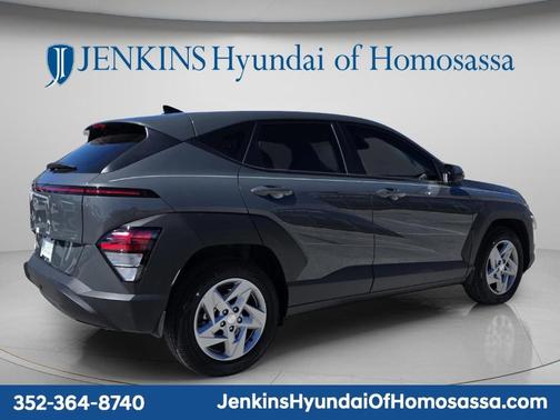 Gray Pearl 2026 Hyundai KONA SE