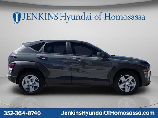 Gray Pearl 2026 Hyundai KONA SE