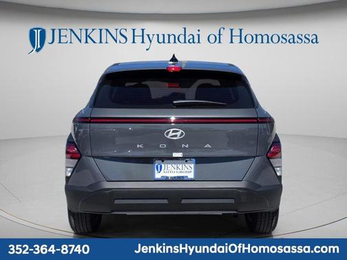 Gray Pearl 2026 Hyundai KONA SE