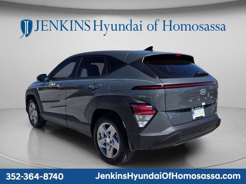 Gray Pearl 2026 Hyundai KONA SE