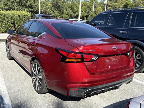 2022 Nissan Altima 2.5 SR