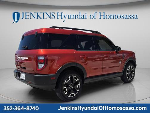 Chili Pepper Red 2023 Ford Bronco Sport Outer Banks