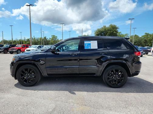 2021 Jeep Grand Cherokee Laredo X