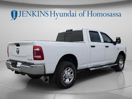 Bright White Clearcoat 2024 RAM 3500 Tradesman