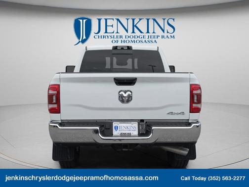 Bright White Clearcoat 2024 RAM 3500 Tradesman