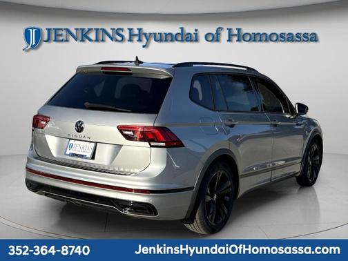 2023 Volkswagen Tiguan 2.0T SE R-Line Black