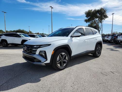 2026 Hyundai TUCSON Hybrid SEL