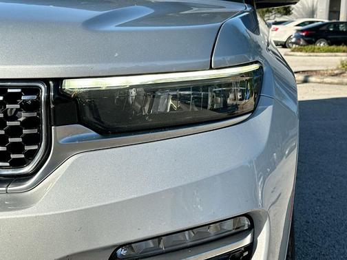 2022 Jeep Grand Cherokee Summit