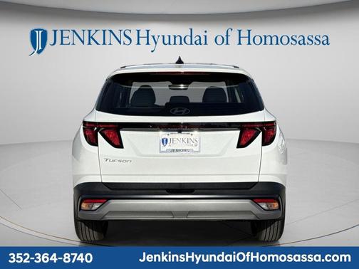 2026 Hyundai TUCSON SE