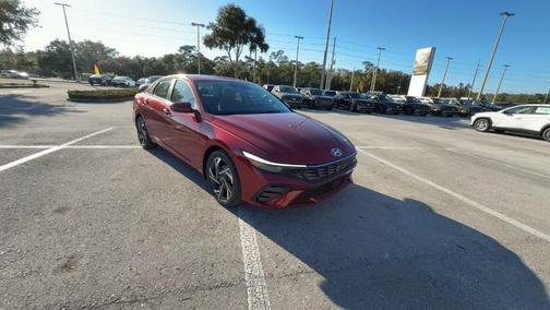 2025 Hyundai ELANTRA Limited