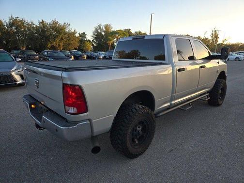 2017 RAM 2500 Tradesman Crew Cab 4x4 6'4' Box