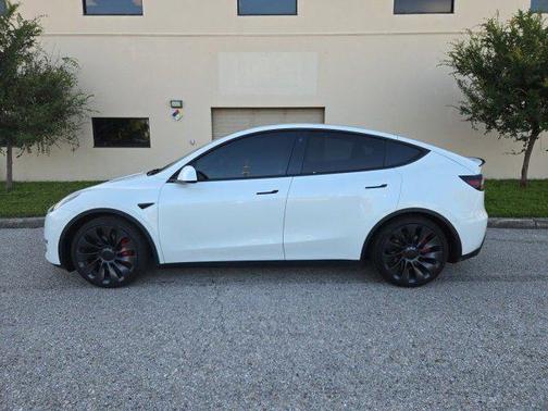 2023 Tesla Model Y Performance Dual Motor All-Wheel Drive