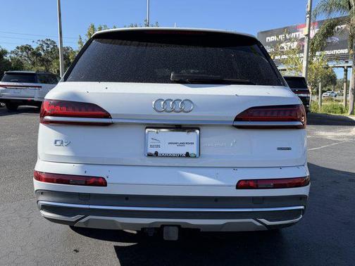 2021 Audi Q7 55 Prestige