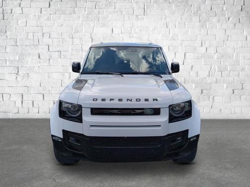 2025 Land Rover Defender 110 P400 X-Dynamic SE