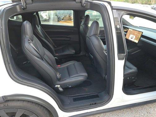 2022 Tesla Model X Plaid Tri Motor All-Wheel Drive