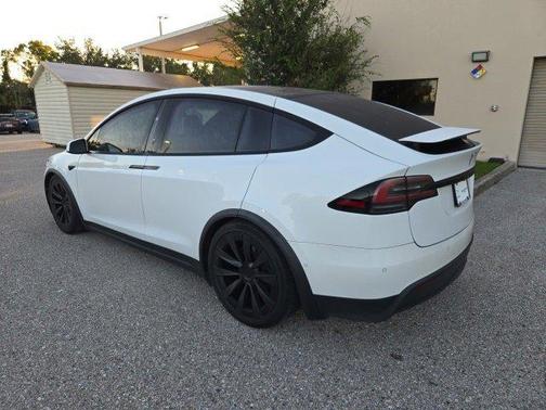 2022 Tesla Model X Plaid Tri Motor All-Wheel Drive