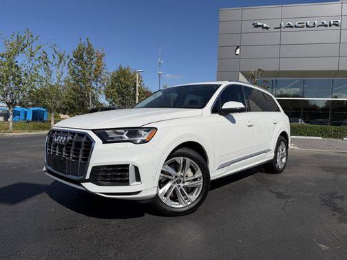 2023 Audi Q7 55 Premium Plus