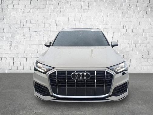 2020 Audi Q7 55 Premium Plus