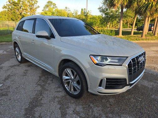 2020 Audi Q7 55 Premium Plus