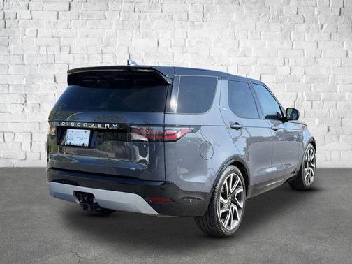 2024 Land Rover Discovery P360 Metropolitan Edition