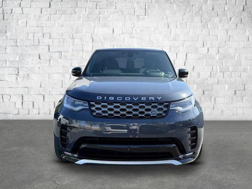 2024 Land Rover Discovery P360 Metropolitan Edition