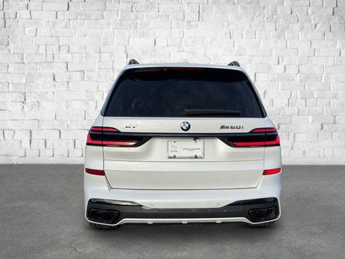 2024 BMW X7 M60i