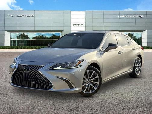 2020 Lexus ES 300h Base