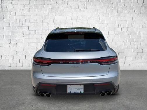 2024 Porsche Macan Base