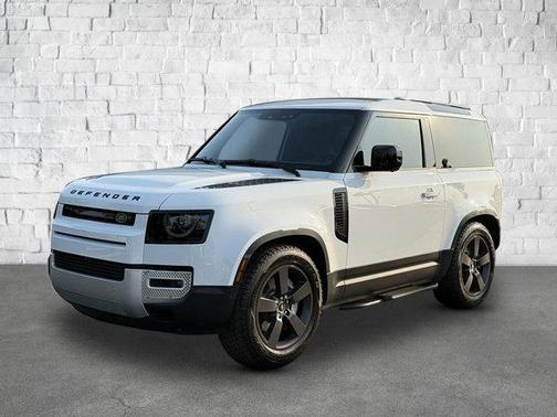 2023 Land Rover Defender 90 SE
