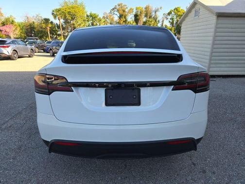 2024 Tesla Model X Long Range