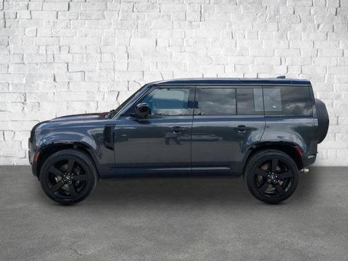 2023 Land Rover Defender 110 V8