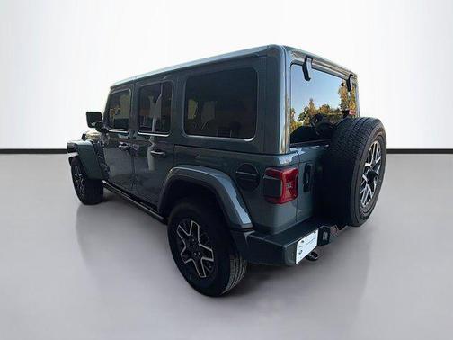 2024 Jeep Wrangler 4-Door Sahara 4x4