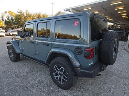 2024 Jeep Wrangler 4-Door Sahara 4x4