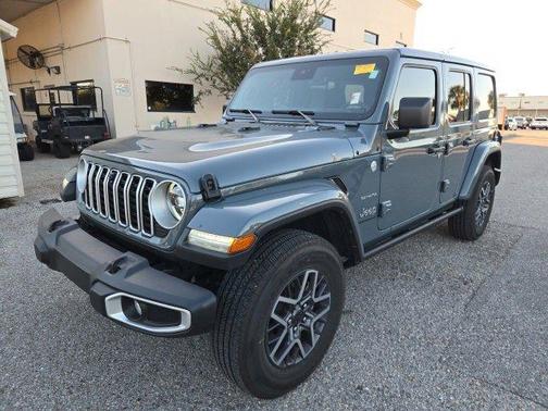 2024 Jeep Wrangler 4-Door Sahara 4x4