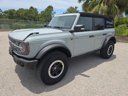 2023 Ford Bronco Badlands