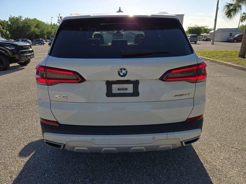 Alpine White 2021 BMW X5 sDrive40i