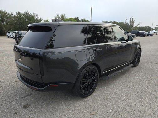 2024 Land Rover Range Rover P530 Autobiography