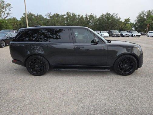 2024 Land Rover Range Rover P530 Autobiography