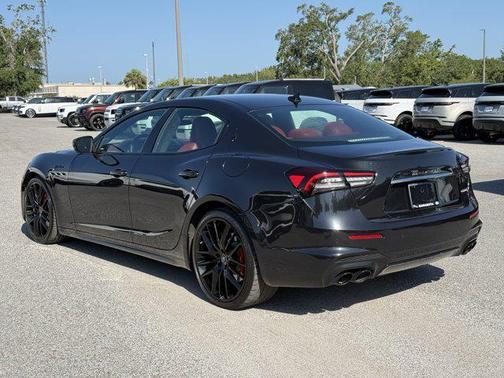 2023 Maserati Ghibli Modena