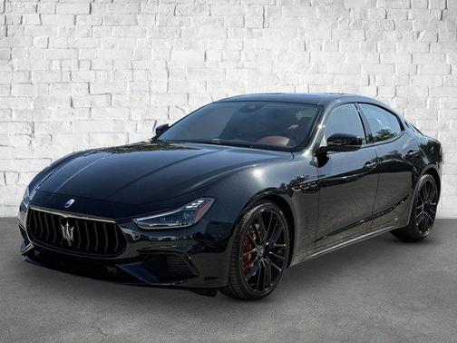 2023 Maserati Ghibli Modena