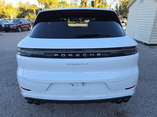 2025 Porsche Cayenne S