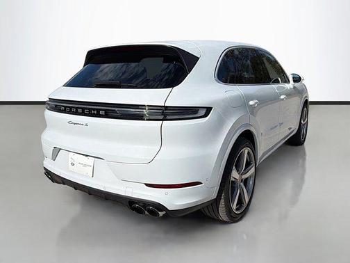 2025 Porsche Cayenne S