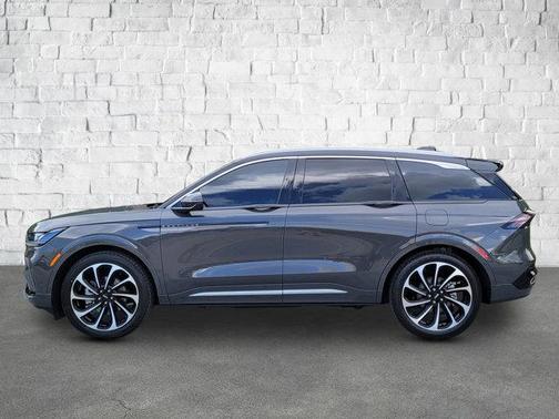 2024 Lincoln Nautilus Black Label
