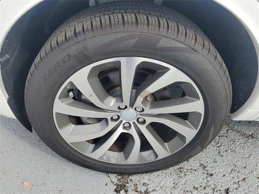 2024 Land Rover Discovery Sport Core S