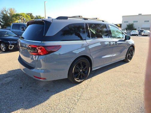 2023 Honda Odyssey Sport